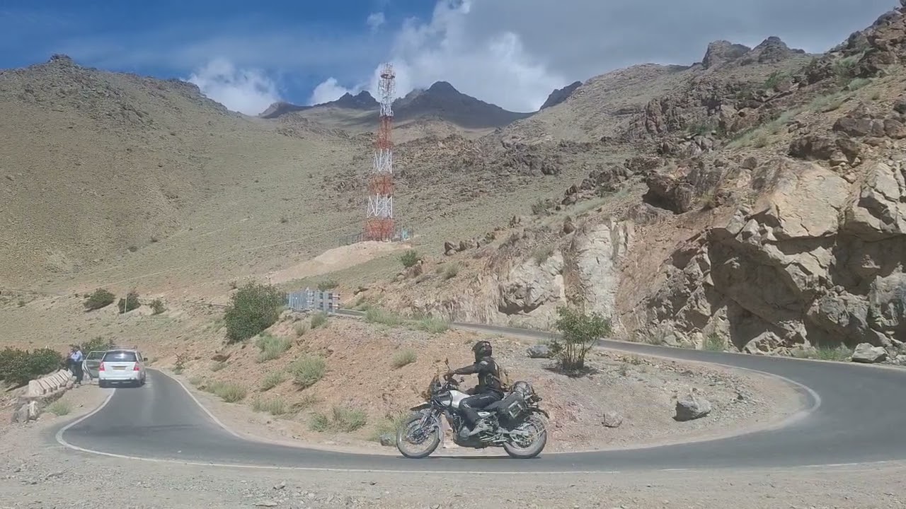 Village Lalung  of Sector Batalik Kargil ut ladakh Distance from HQ kargil is about 45 kms.💖🇮🇳❤️