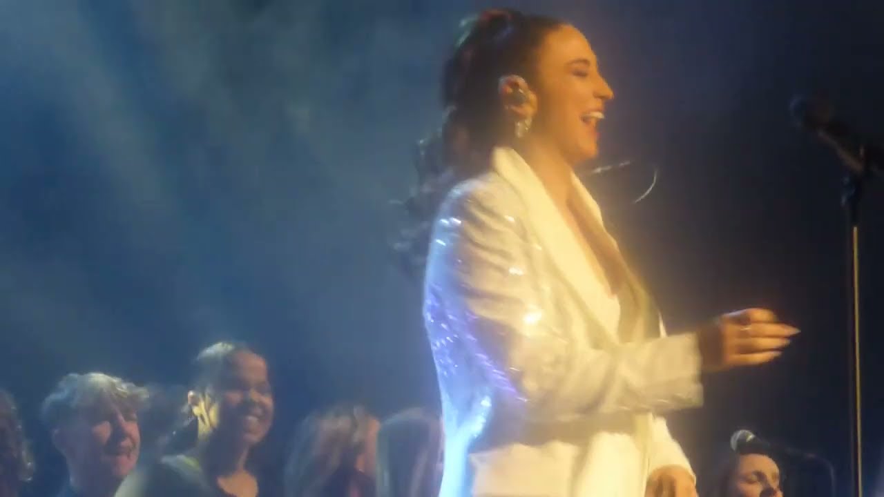 SYDNIE CHRISTMAS & THE CREATE THEATRE ACADEMY CHOIR - YOU'RE THE VOICE - Live At The Lowry 10/02/25