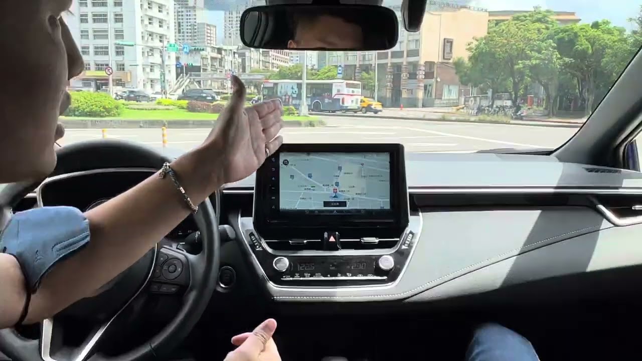 Toyota Drive+ Link 4G與CarPlay差異