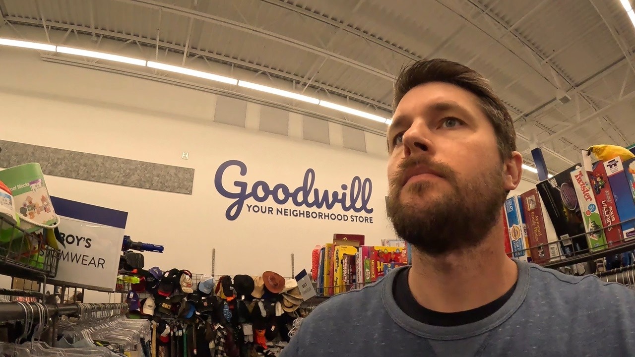 Public ASMR at Goodwill
