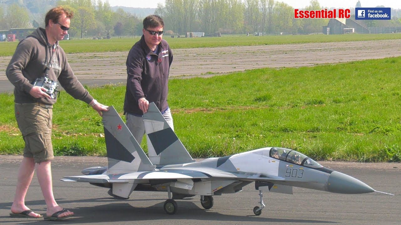 Sukhoi Su-27 RUSSIAN Сухой Су-27 NATO:Flanker-C Multi-role FIGHTER (CARF Models RC scale jet)