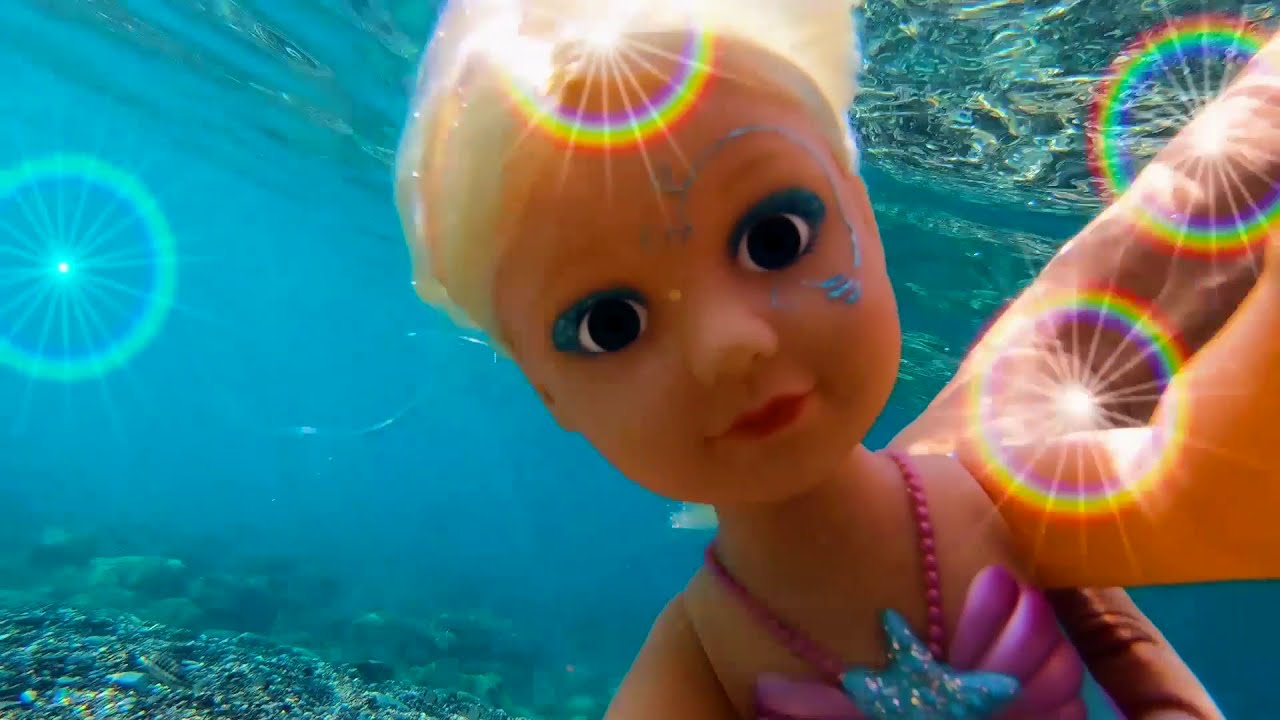 Baby born nuken kylpy. Lasten nukke- ja leluvideot. Baby alive nukke.