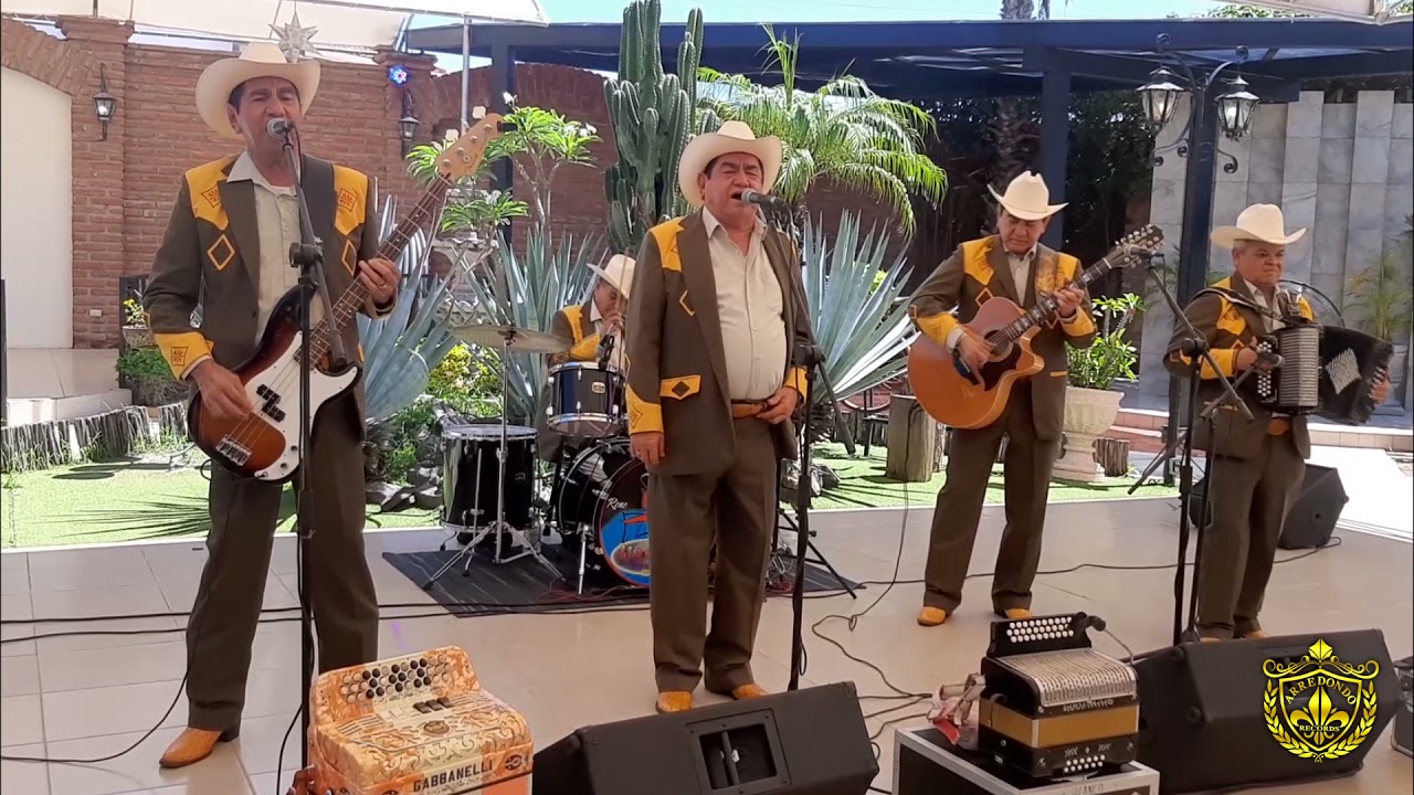 Los Llaneros de Guamuchil-Cuando Los Hombres Lloran (Video Oficial)