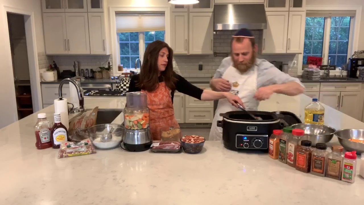 Cholent making in Rabbi Mendy’s & Grunie’s kitchen