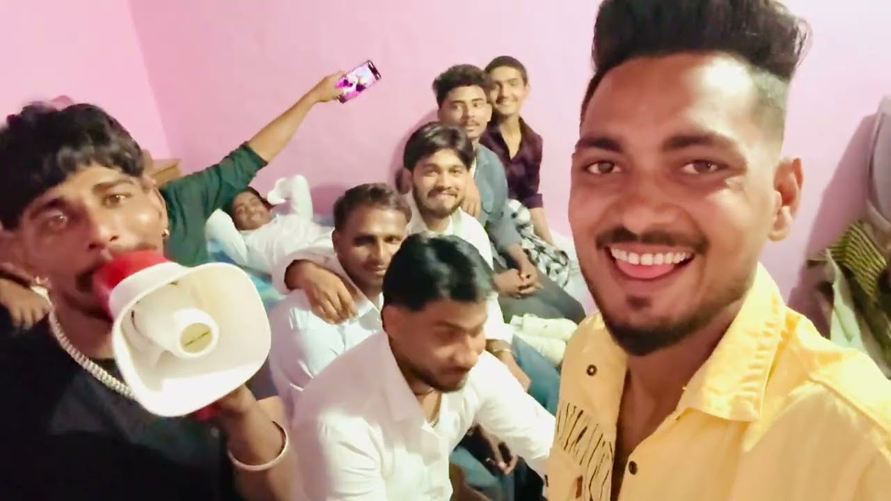 #aaj mara ko nhi laka gya barat ma 😒