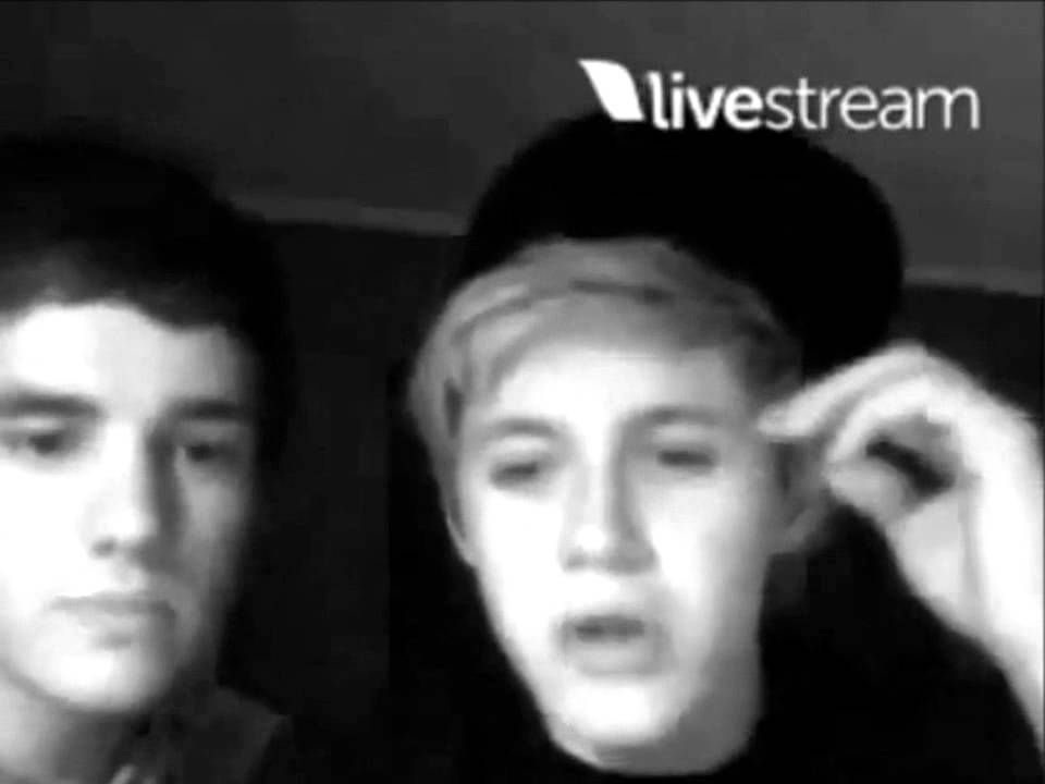 niall and liam ♣ right next to you..