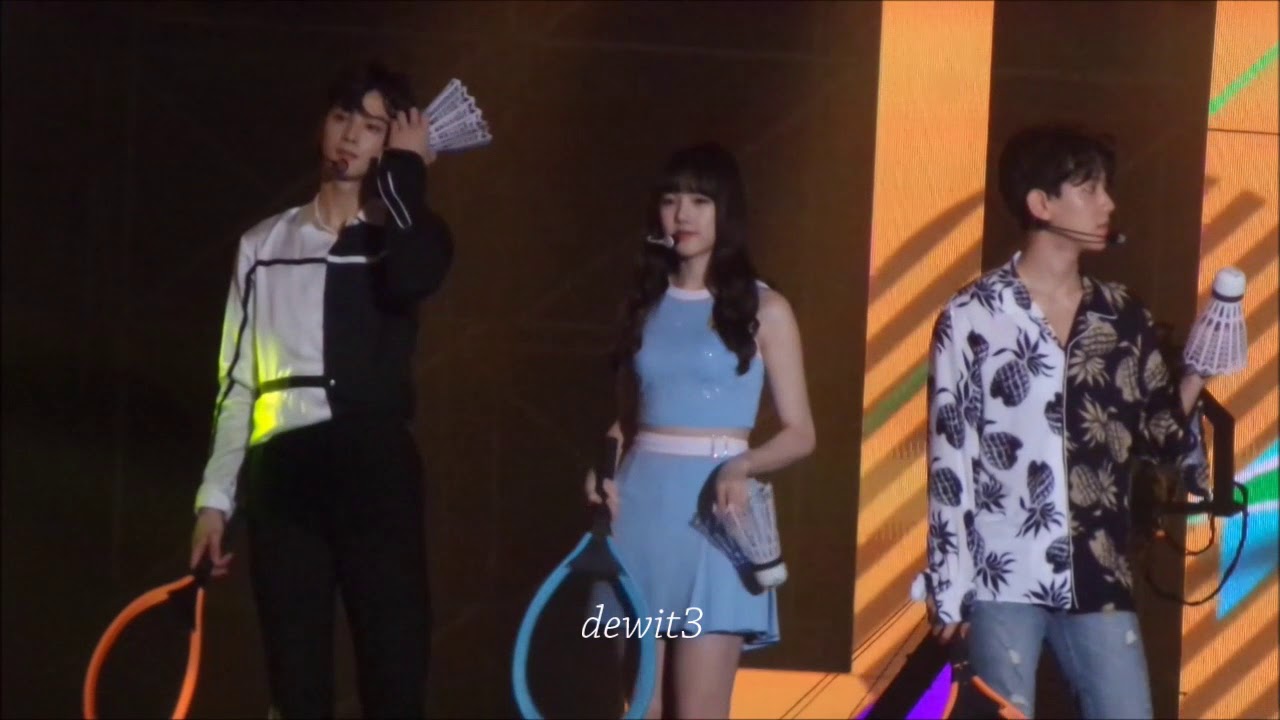 170902 Baekhyun EXO focus with Yerin Gfriend and Eunwoo Astro Fanservice Music Bank in Jakarta