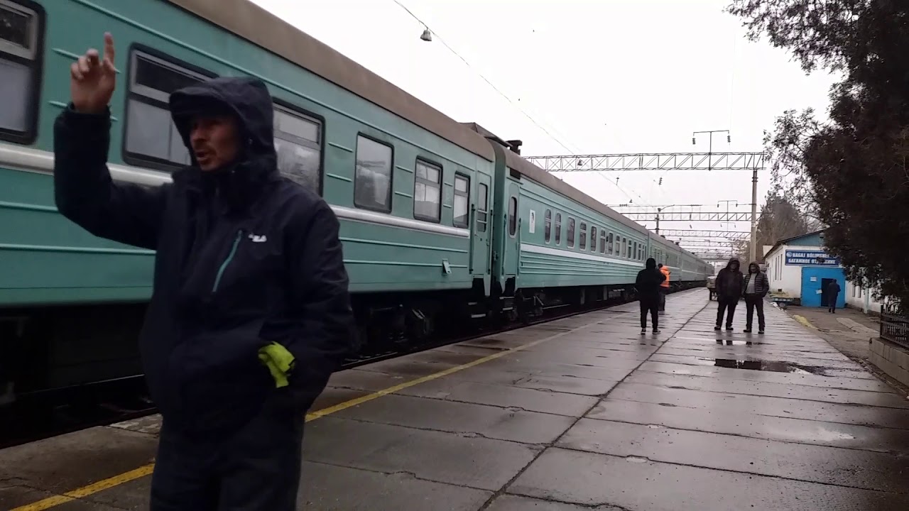 Поезда 379 Алматы 2-Уральск,78 Мангышлак-Алматы 2 и 77 Алматы 2-Мангышлак)Станция Шымкент)