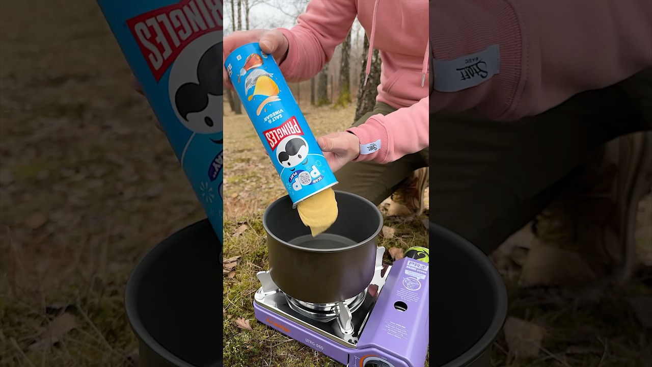 ✅ Survival Skills: Chips Lifehack 🥔 #bushcraft #survival #camping #outdoors