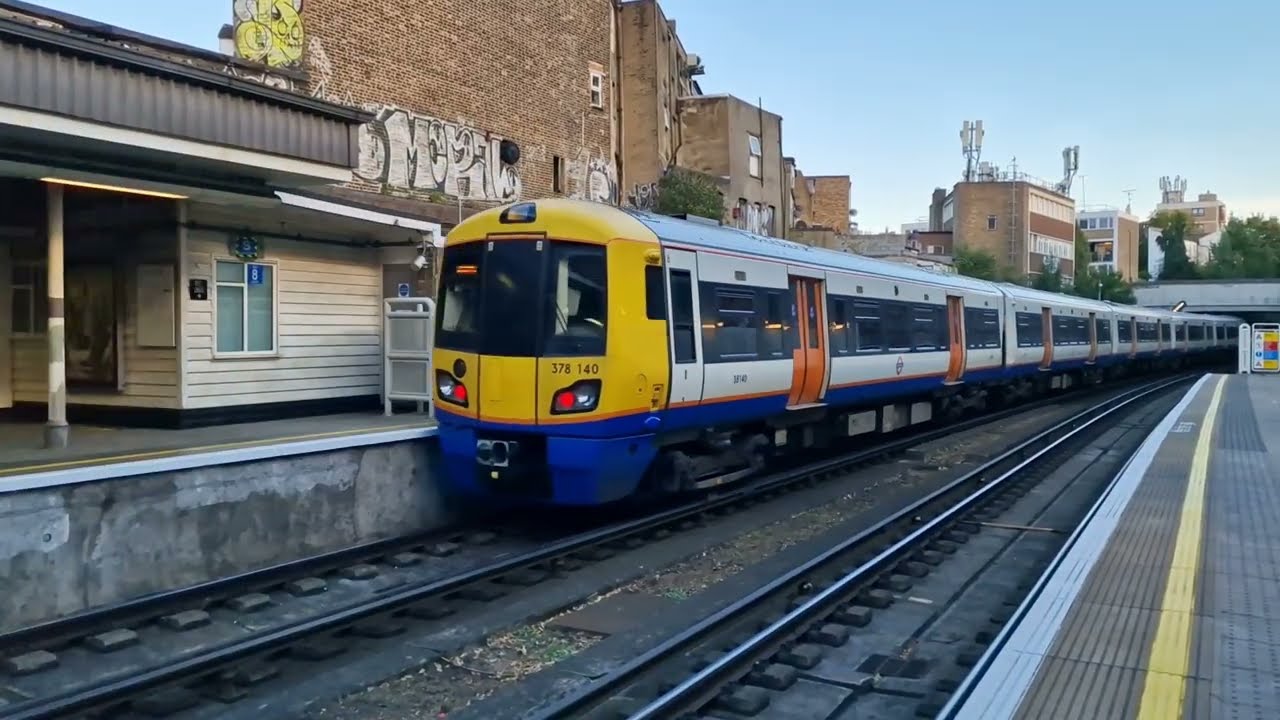 SURREY QUAYS Overground Station (2025)