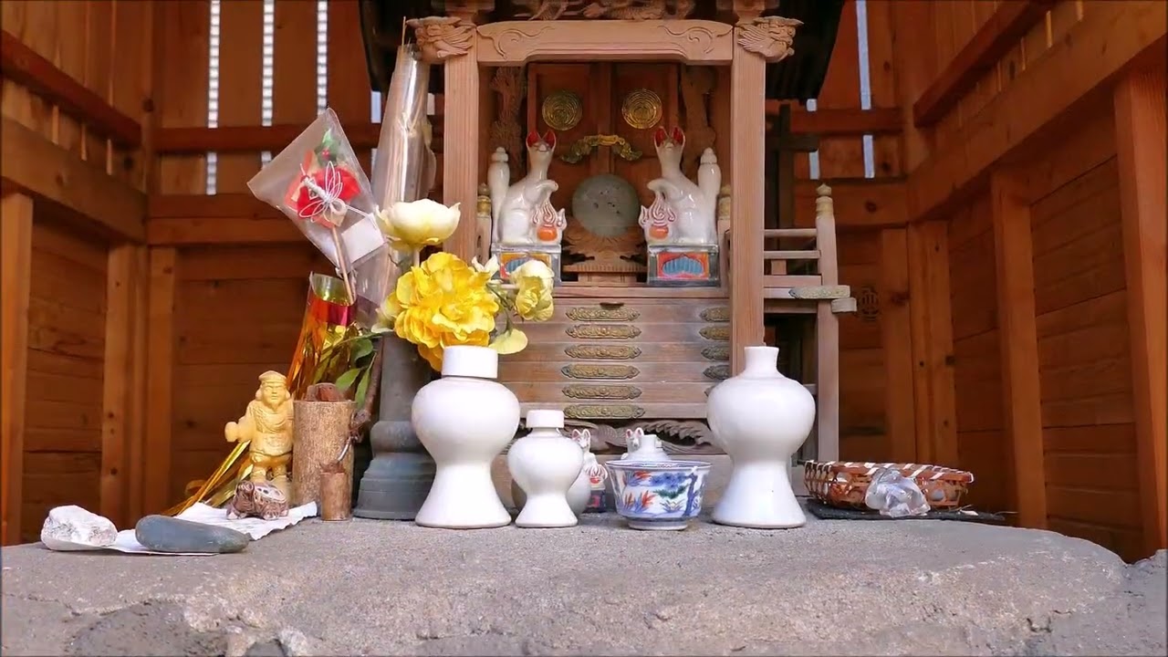 鎮守の杜（亀嶋神社・東京都千代田区東神田１丁目１４）シリーズ「稲荷神社」