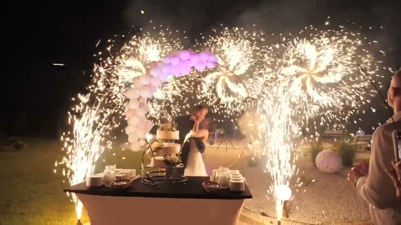 Natalia & Grzegorz | Fajerwerki Sala Euforia