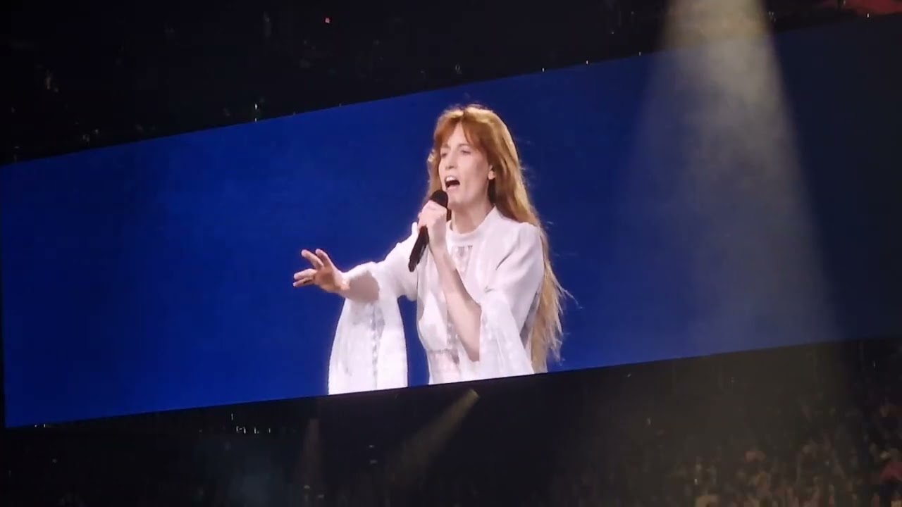 Florence and the machine_ Everybody Scream _ BP Pulse Arena