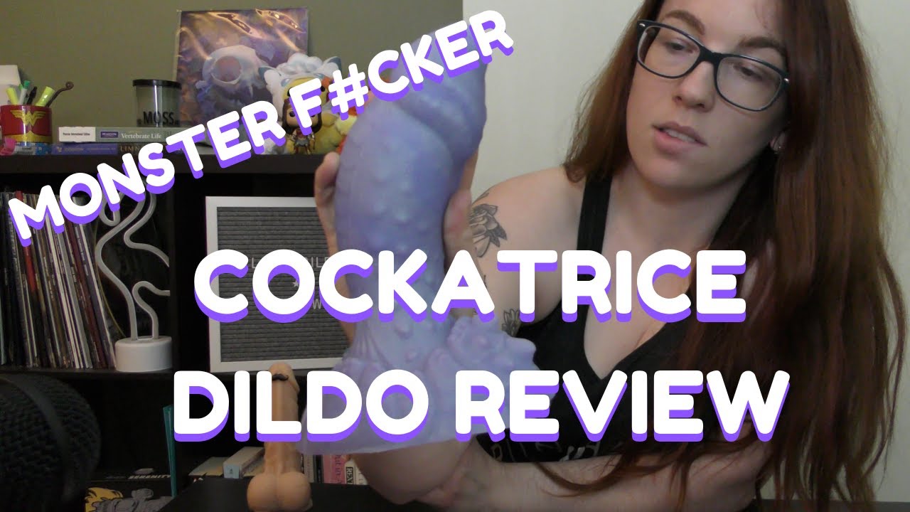 Reviewing Medium Crackers from Bad Dragon