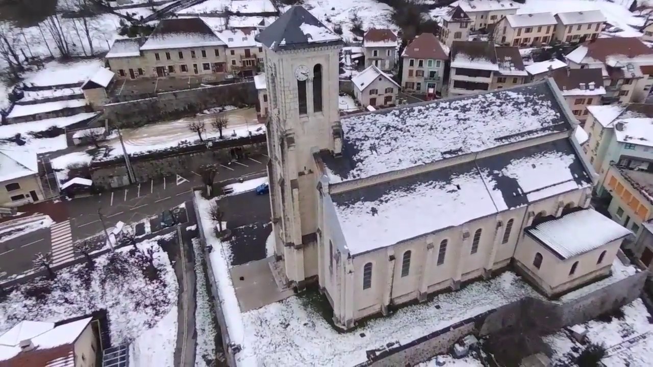 Miribel les Echelles centre + &eacute;glise vole rapide