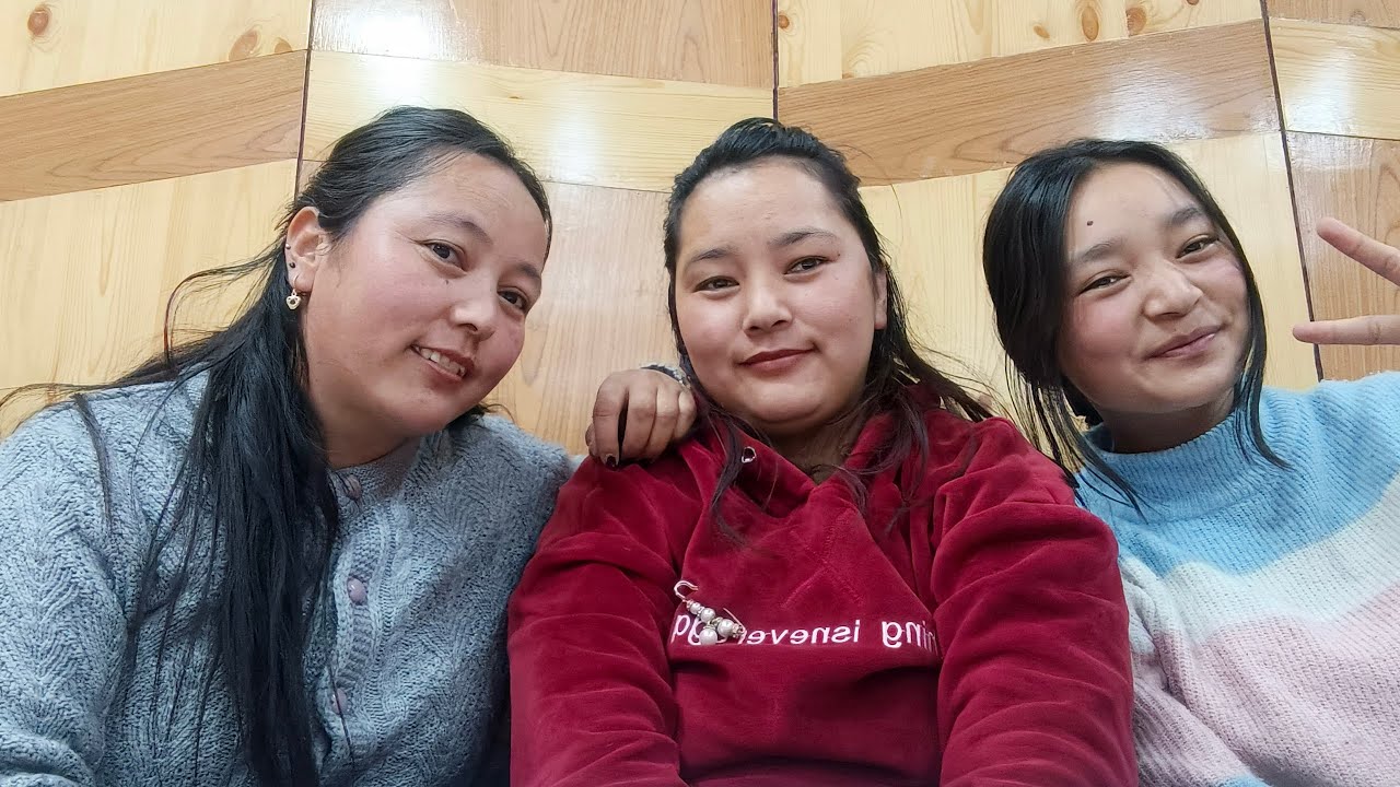 Who knows me better? With sis 😀 #ladakhivlogger #lehladakh #whoknowsmebest 