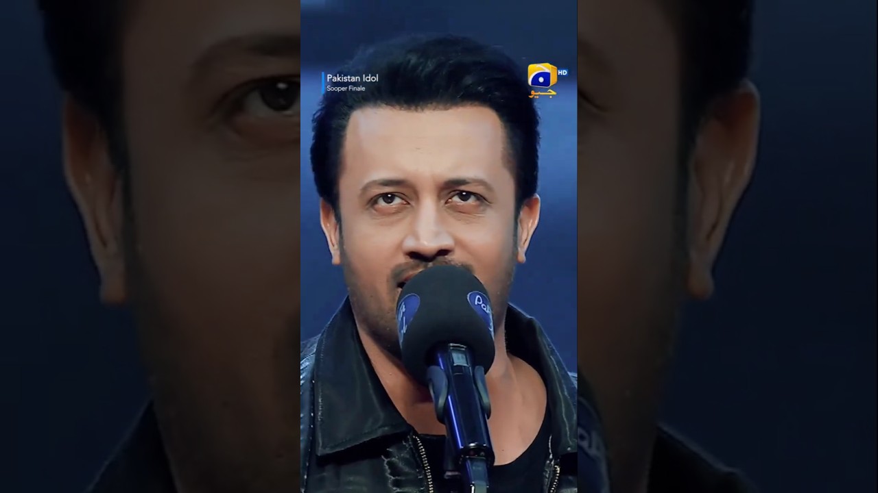 Sooper Icon Atif Aslam&rsquo;s grand entry at Pakistan Idol Finale 😍🔥 @atifaslam #aadeez #atifaslam