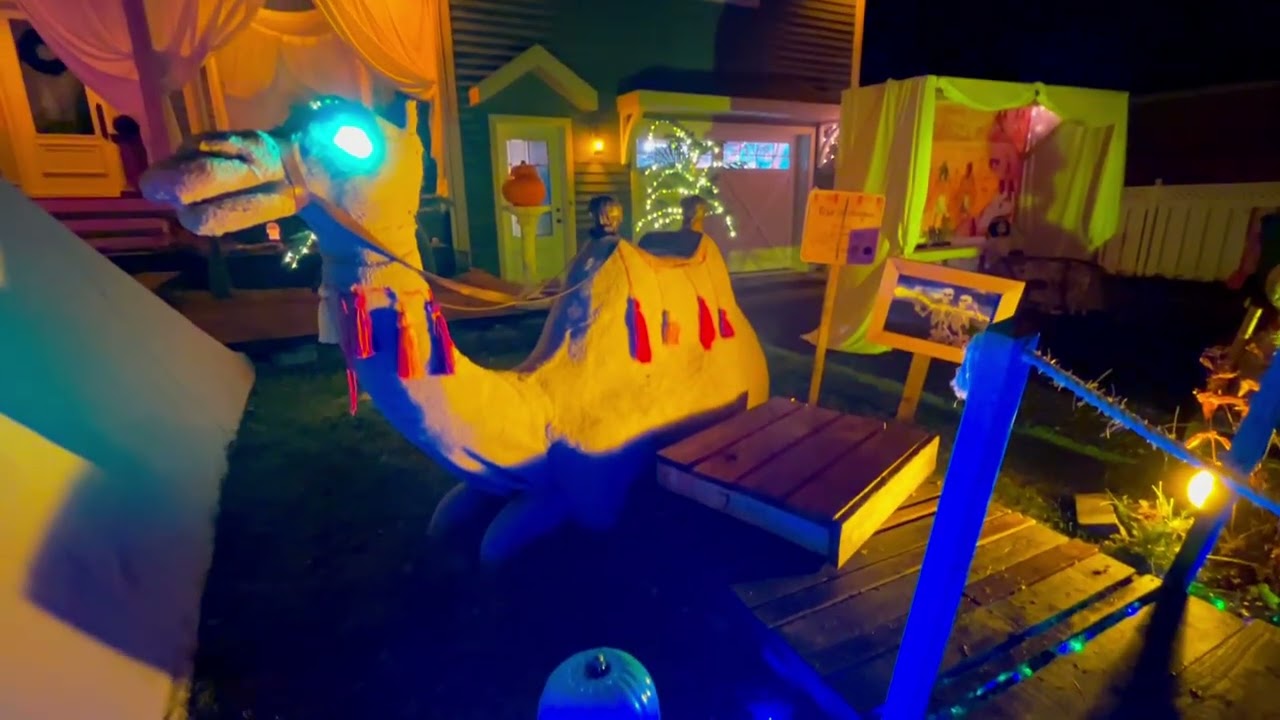 Best set designs 2025, Halloween rue de la Garde, la tombe du pharaon