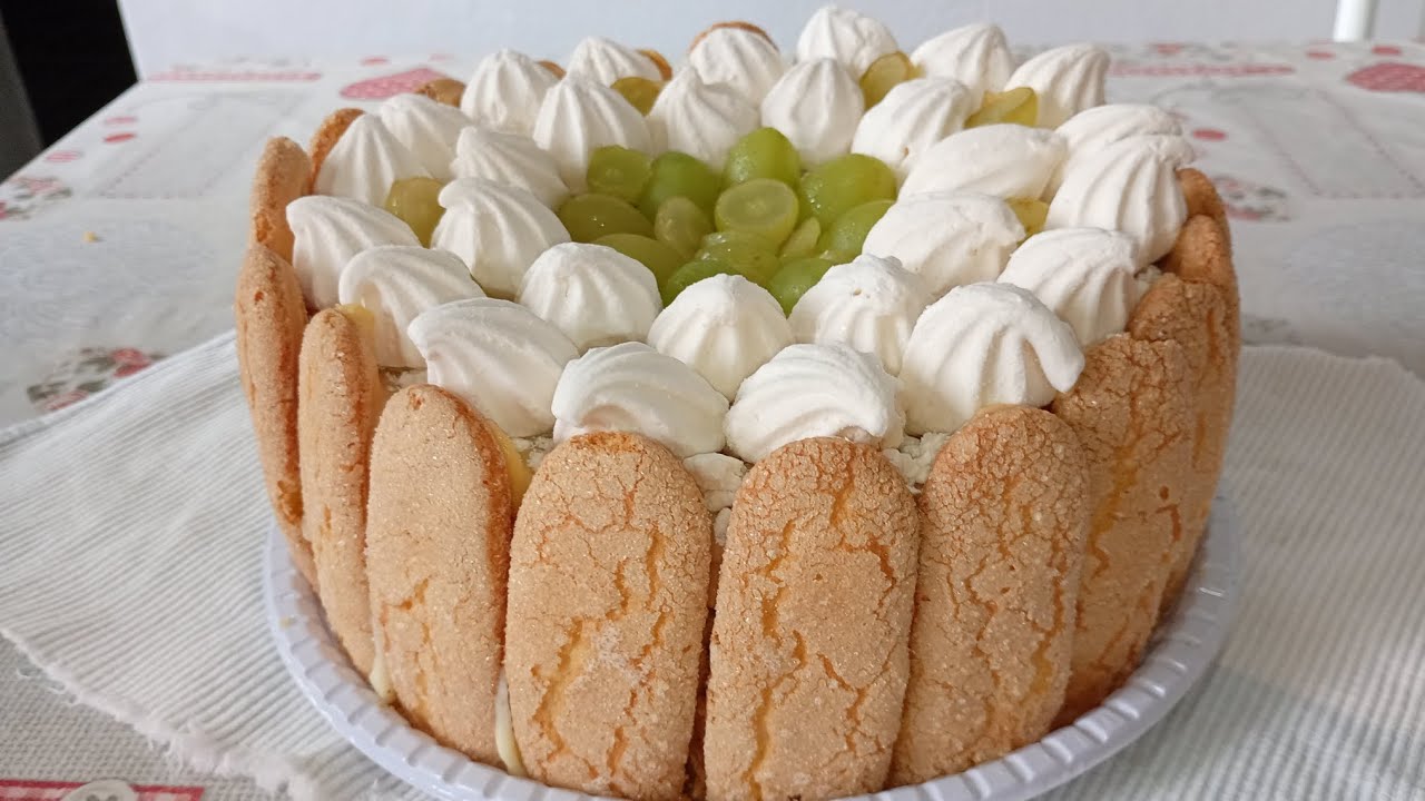 Recipe Grape Charlotte/ Torta De Uva Verde Refrescante 