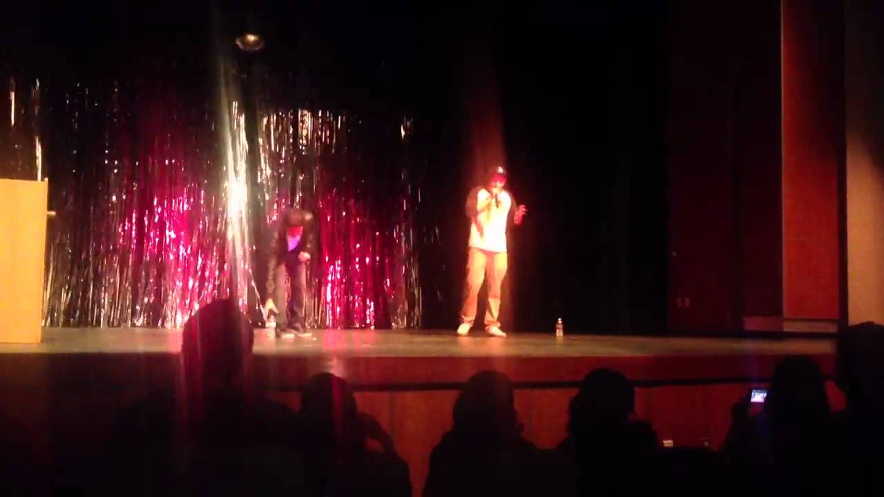Raul beat boxes