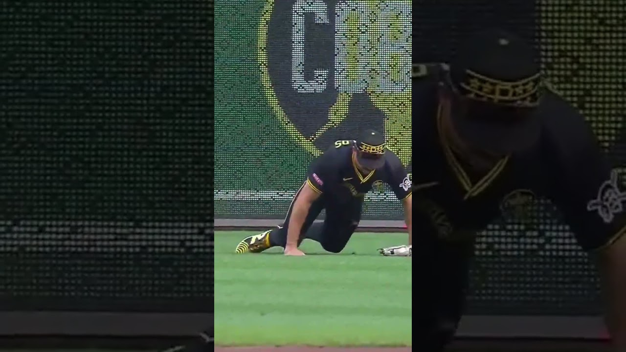 alternate look at Bryan Reynolds diving catch