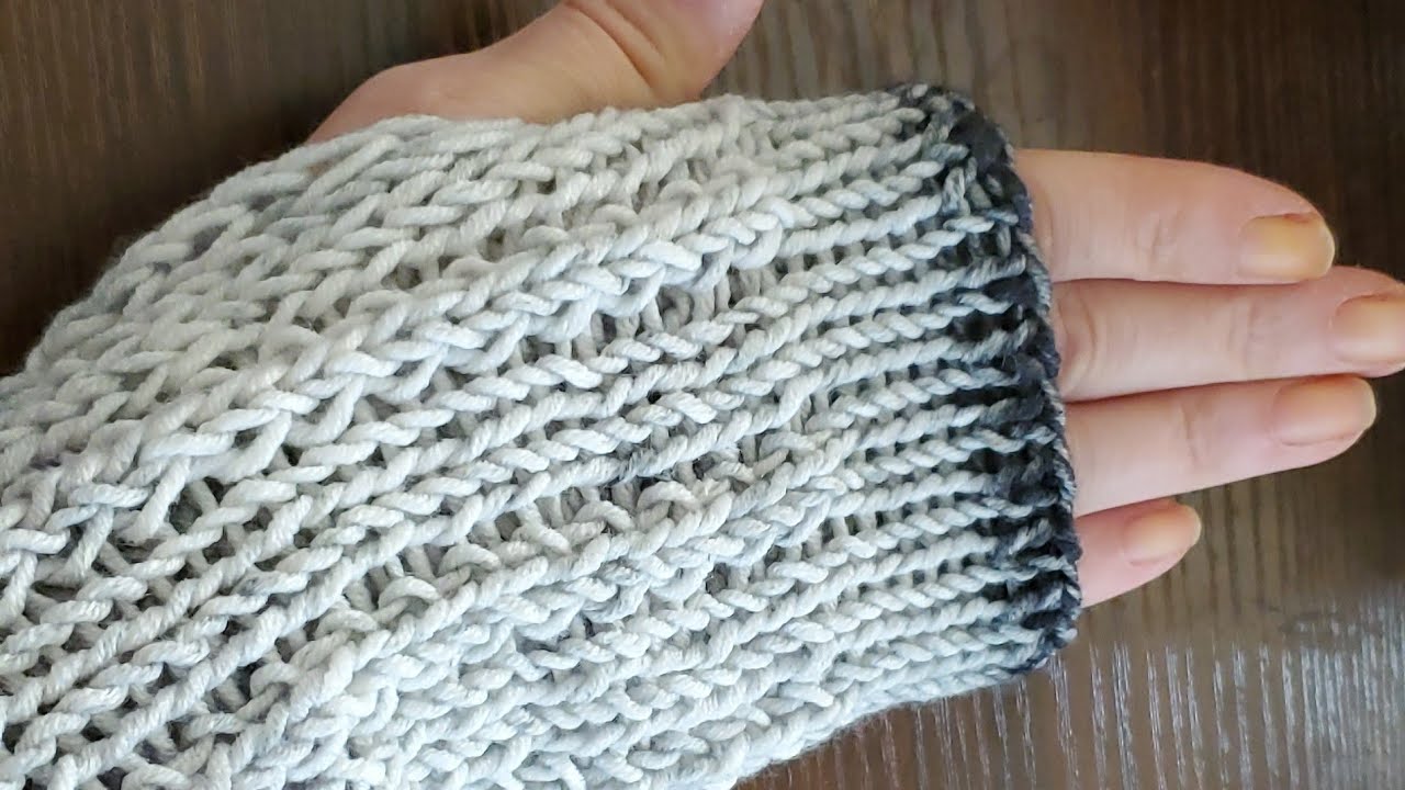Easy 1 hour Fingerless gloves on the Addi express