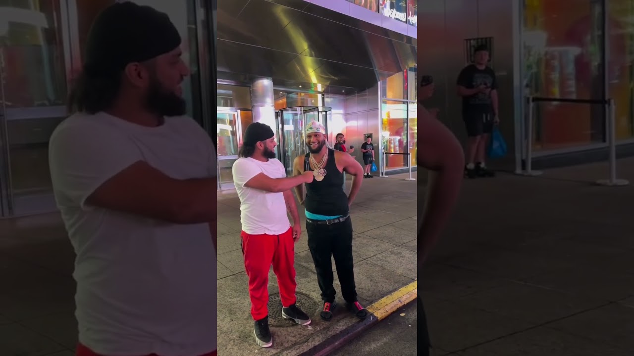 Water balloon Prank 🤣🤣 #giddyleftytv #prank #nyc