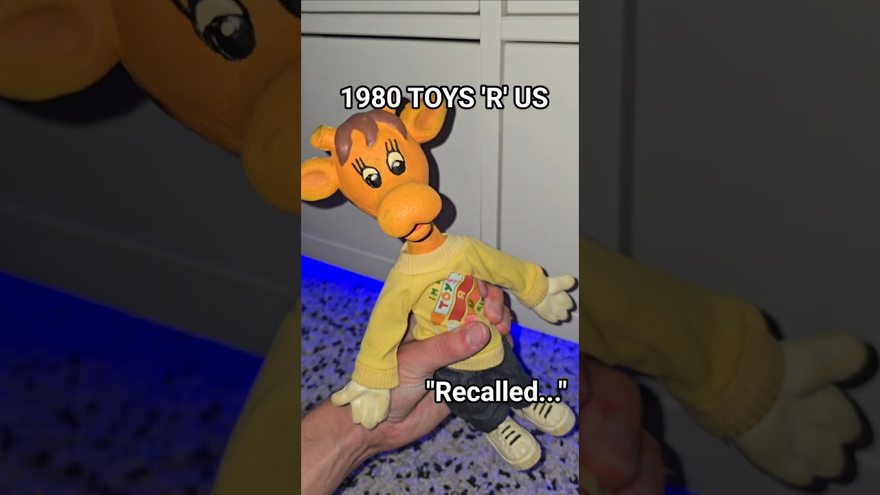 ITS SO OLD... #toysrus #nostalgia