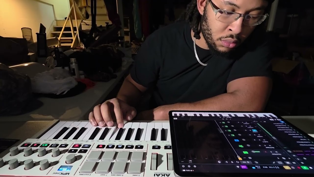 #ipad #ipadbeatmaking  #logic #logicpro #beat #beats  #akai #akaimpk #akaimpkmini #akaimpkmini4
