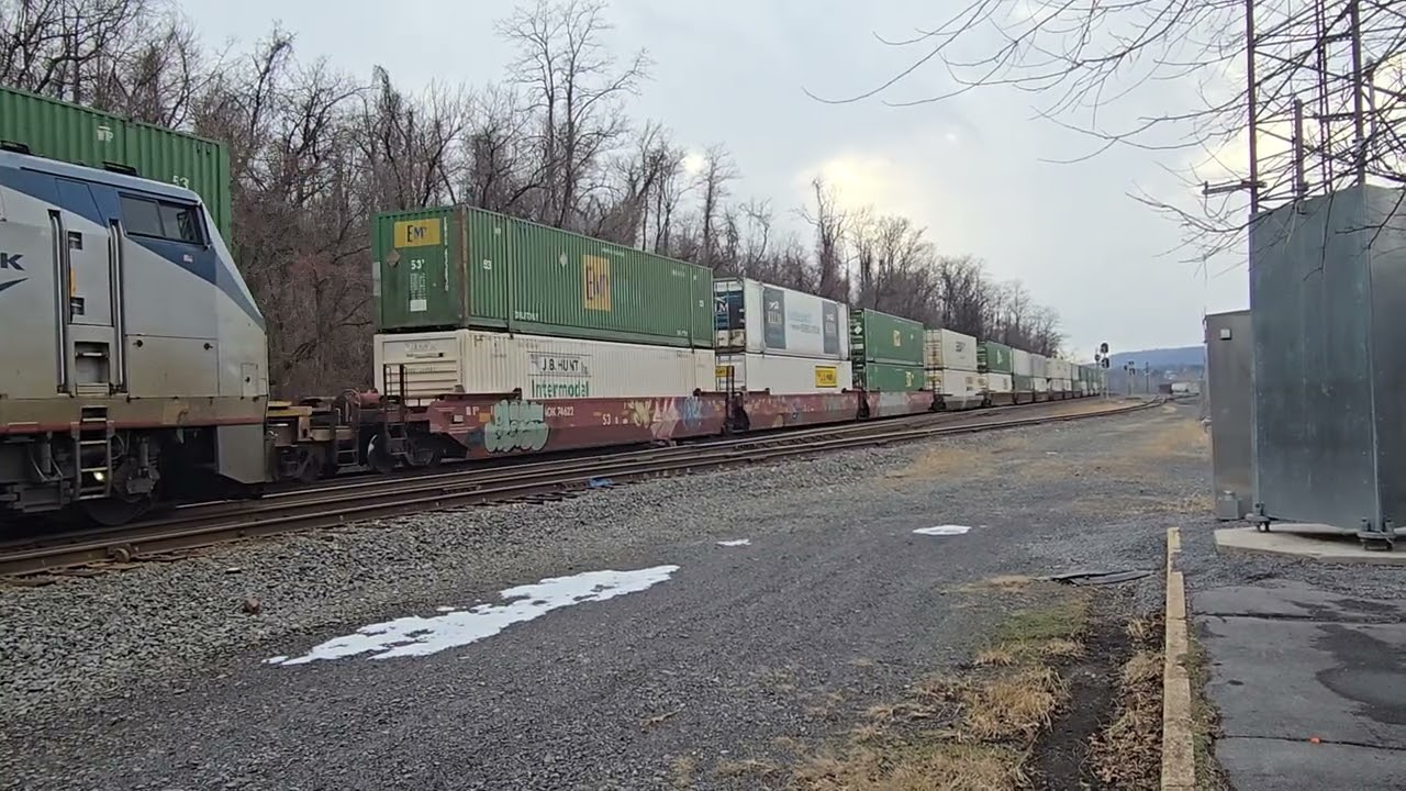 Westbound Pennsylvanian and eastbound intermodal trains meet at Lewistown, PA (01/17/2026)