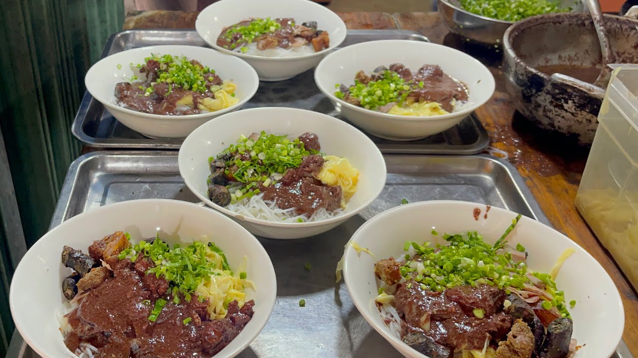 Đây là quán bún ch,ó siêu ngon, mà lại rẻ chỉ với 35k