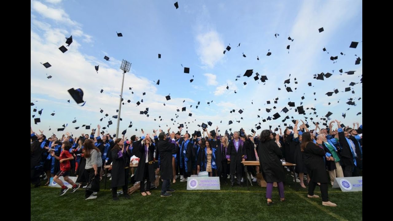 Tekirdağ Namık Kemal Üniversitesi 2021-2022 Akademik Yılı Mezuniyet Töreni