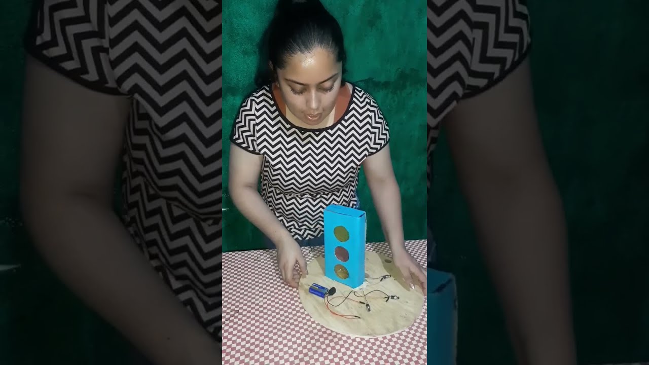 Aplicaciones de Programación de Semáforos con Electrónica - Arduino