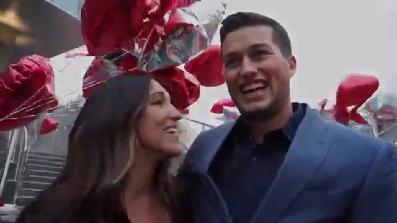 Best Winter Flashmob Proposal- Celebration