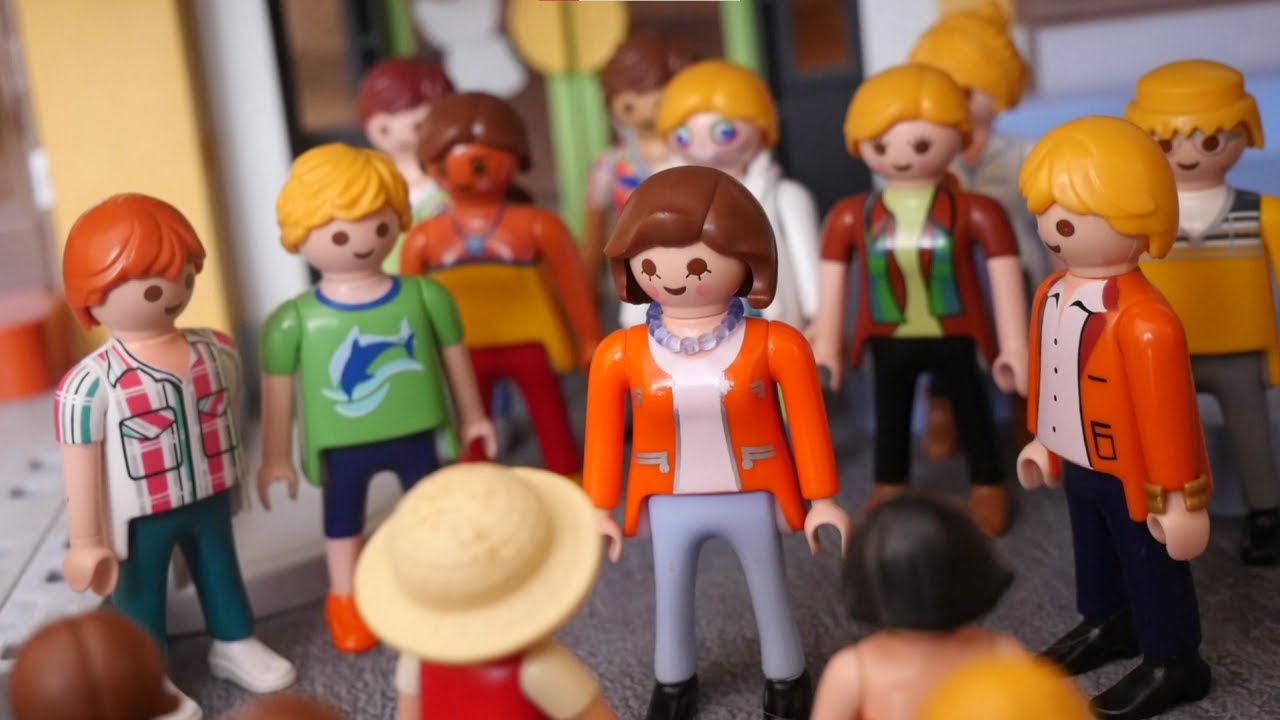 Film Playmobil  - 1er jour à la colonie de vacance colo collège