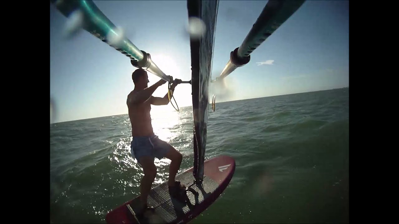 Windfoiling on Fanatic SkySup WS