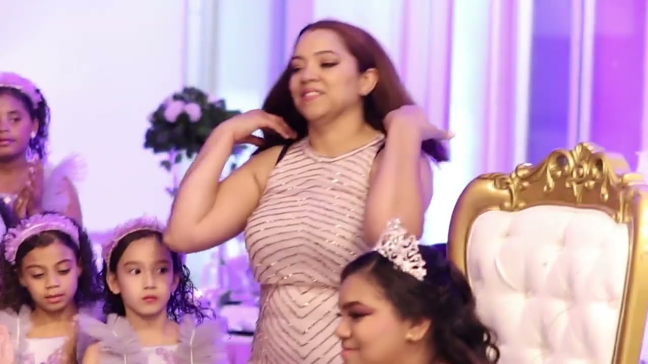 Los Xv de Lisbeth al estilo Trompo loco