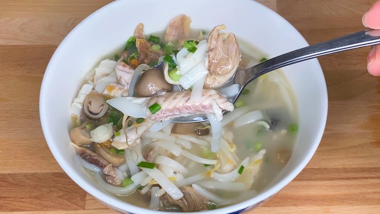 របៀបធ្វេីបបរបាញ់កាញ់អ្នកខេត្តស្វាយរៀងនិងរបៀបលាយម្សៅឲ្យស្វិតល្អ/Rice Porridge with fish and Chicken