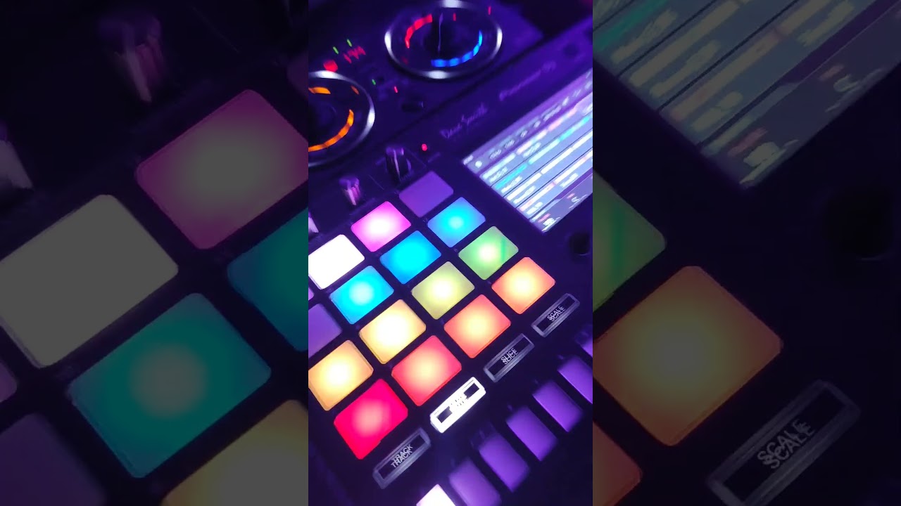 This is how the Pioneer SP-16 works. 🙂#drumandbass #dnb #pioneerdj #toraiz #toraizsp16 #hardwarejam