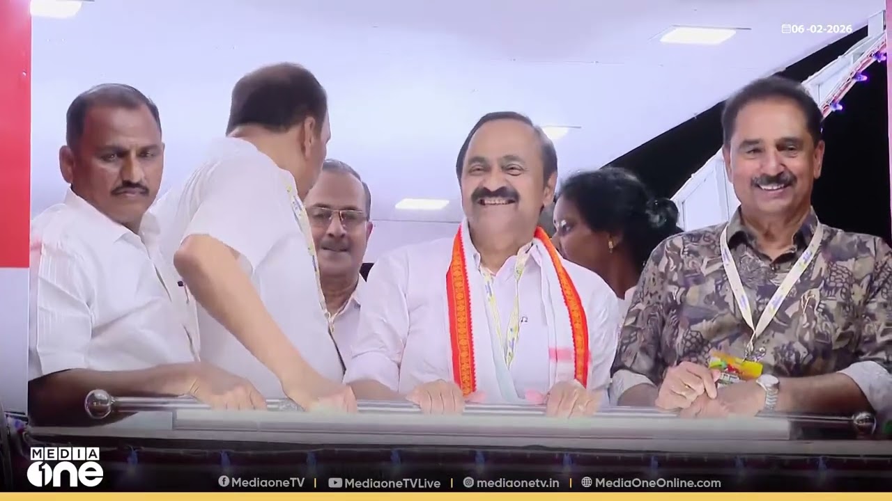 'നിലപാടുകളുടെ നായകനേ.. കേരള നാടിൻ നായകനേ..'