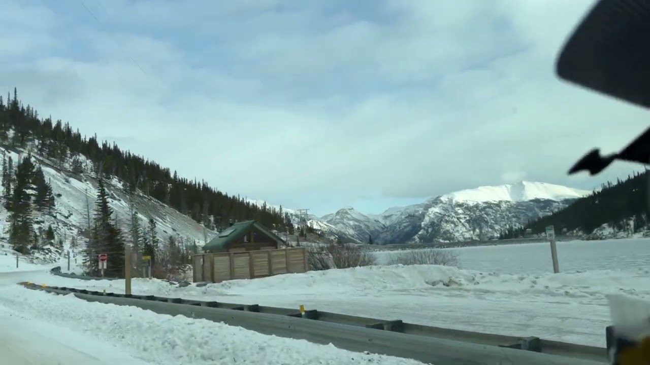 Canadian Rockies Let me take you, on a drive to the Mountains 