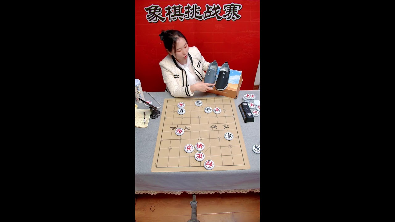 🔴 LIVE：职业棋手实战 | 屏风马对当头炮  Grandmaster Live | Endgame Masterclass