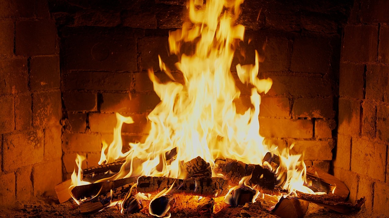 🔥 Cozy Fireplace 4K. Fireplace with Crackling Fire Sounds. Fireplace 4K UHD