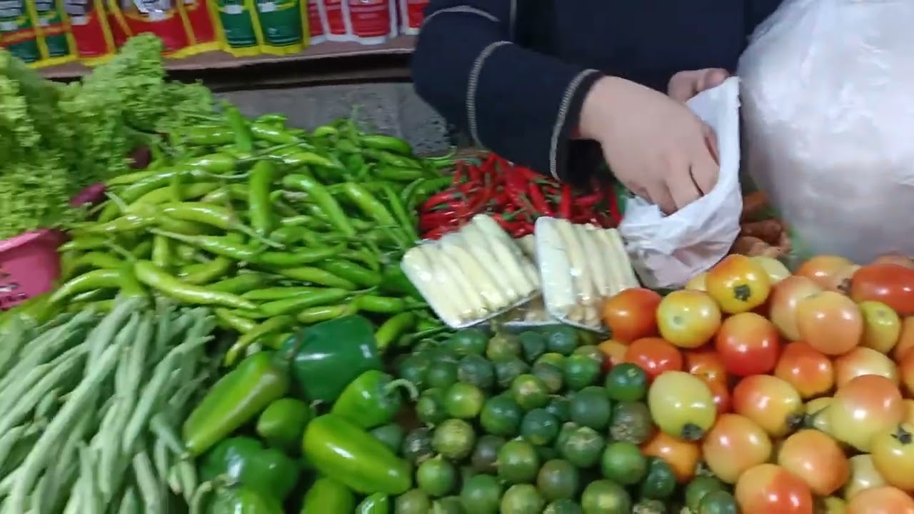 good morning mga tara guys samahan nyo akong mamili ng pang handa sa bagong taon