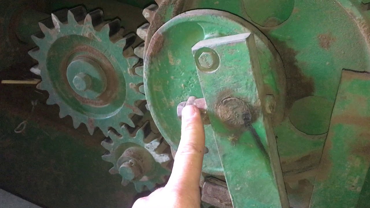 Обзор пресса John Deere 332