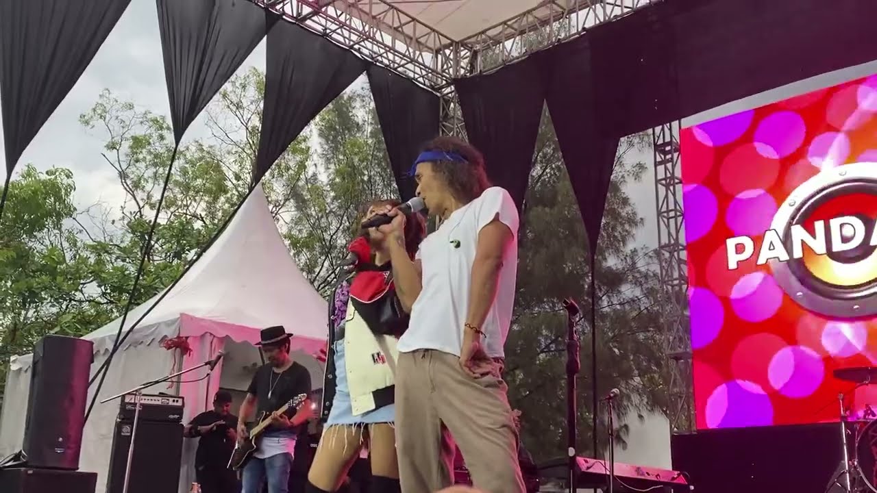 Slank Feat Ghea Youbi ~ Pandangan Pertama Live Tegal Festival