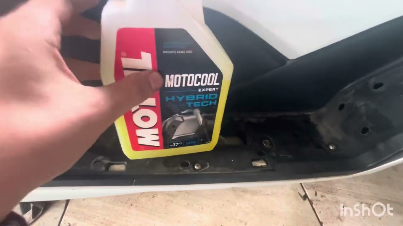 Como conferir e completar o fluido de arrefecimento da Honda Pcx 160