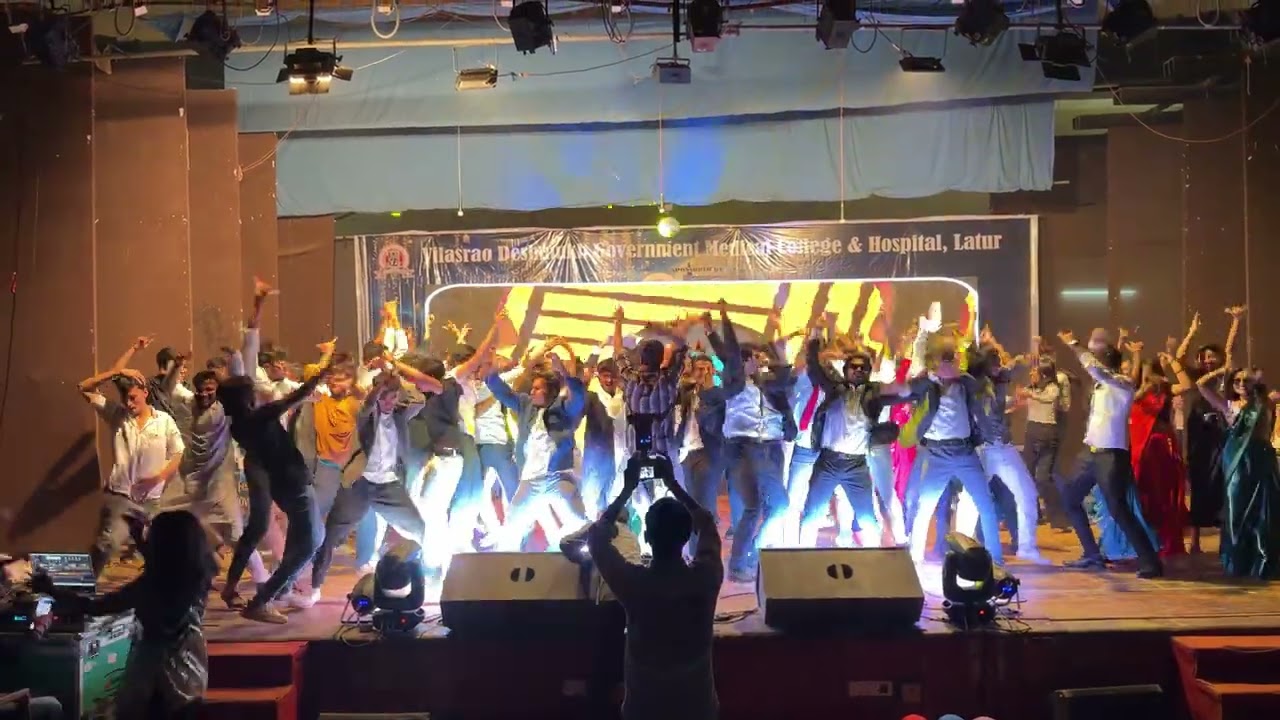 Hyderabadi marfa dance & badal barsa bijoli | Adrenova 2025 vdgmc latur fest | medical College dance