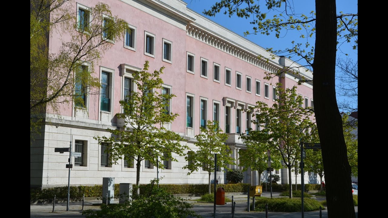 Walckers Berlin: Botschaften Italien + Japan