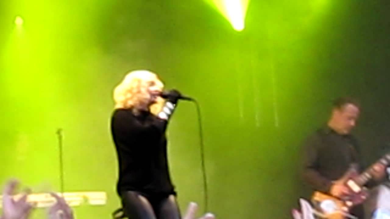 Chisu - Kolmas pyörä (Live @ SuomiPop -festivaali, Jyväskylä 19.7.12)